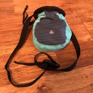 Prana Chalk Bag for Rock Climbing with Belt - Teal